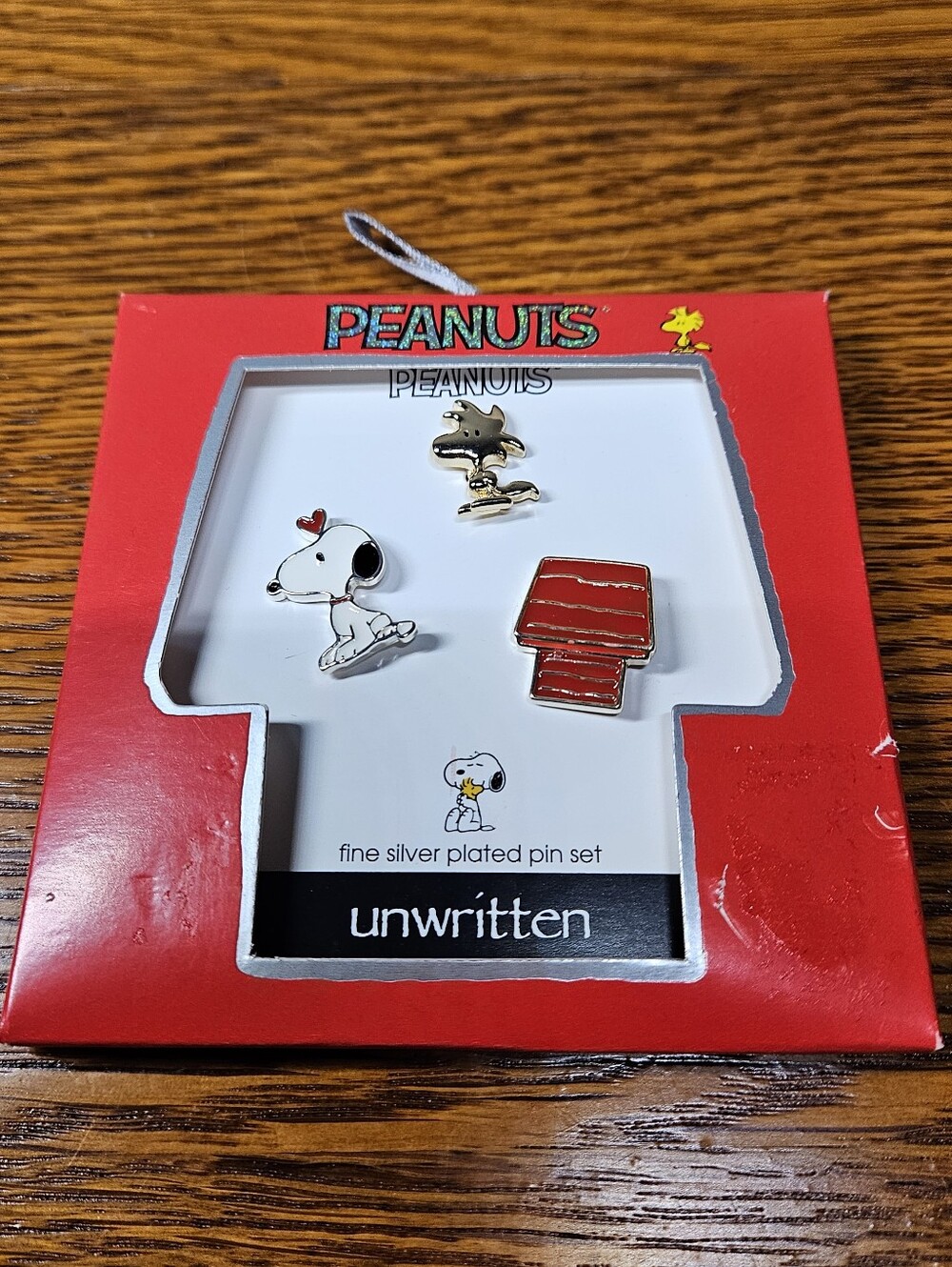 Peanuts Pin Set - Picture 2 of 4